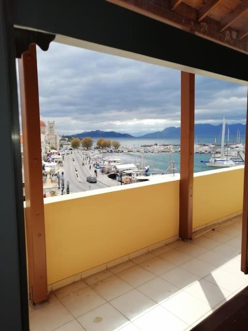 Aegina Port Apt 2-Διαμέρισμα Στο Λιμάνι Της Αίγινας 2 Bagian luar foto