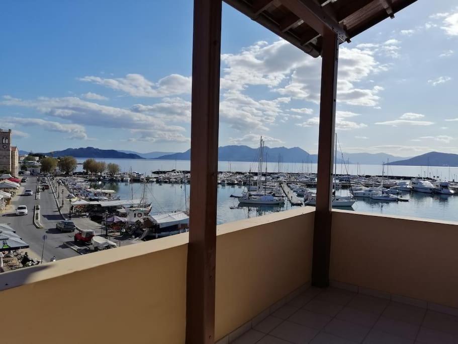 Aegina Port Apt 2-Διαμέρισμα Στο Λιμάνι Της Αίγινας 2 Bagian luar foto