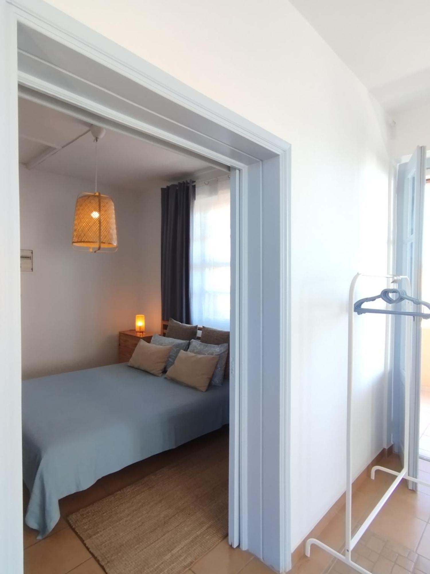 Aegina Port Apt 2-Διαμέρισμα Στο Λιμάνι Της Αίγινας 2 Bagian luar foto