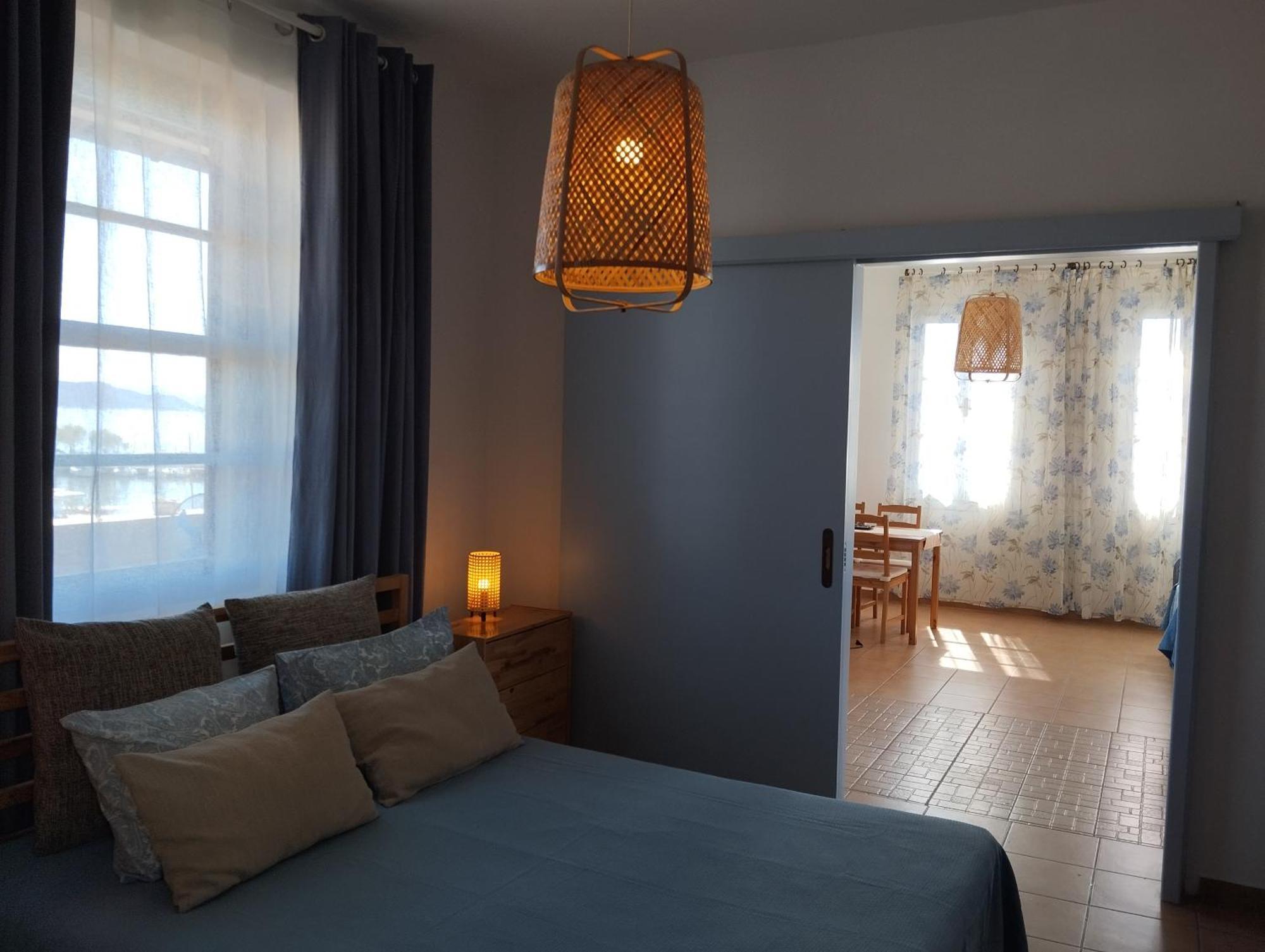 Aegina Port Apt 2-Διαμέρισμα Στο Λιμάνι Της Αίγινας 2 Bagian luar foto